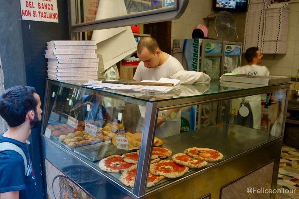 Die wahrscheinlich weltbeste Pizza in Napoli