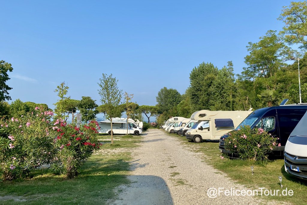 Camper Parking Area Desenzano Del Garda